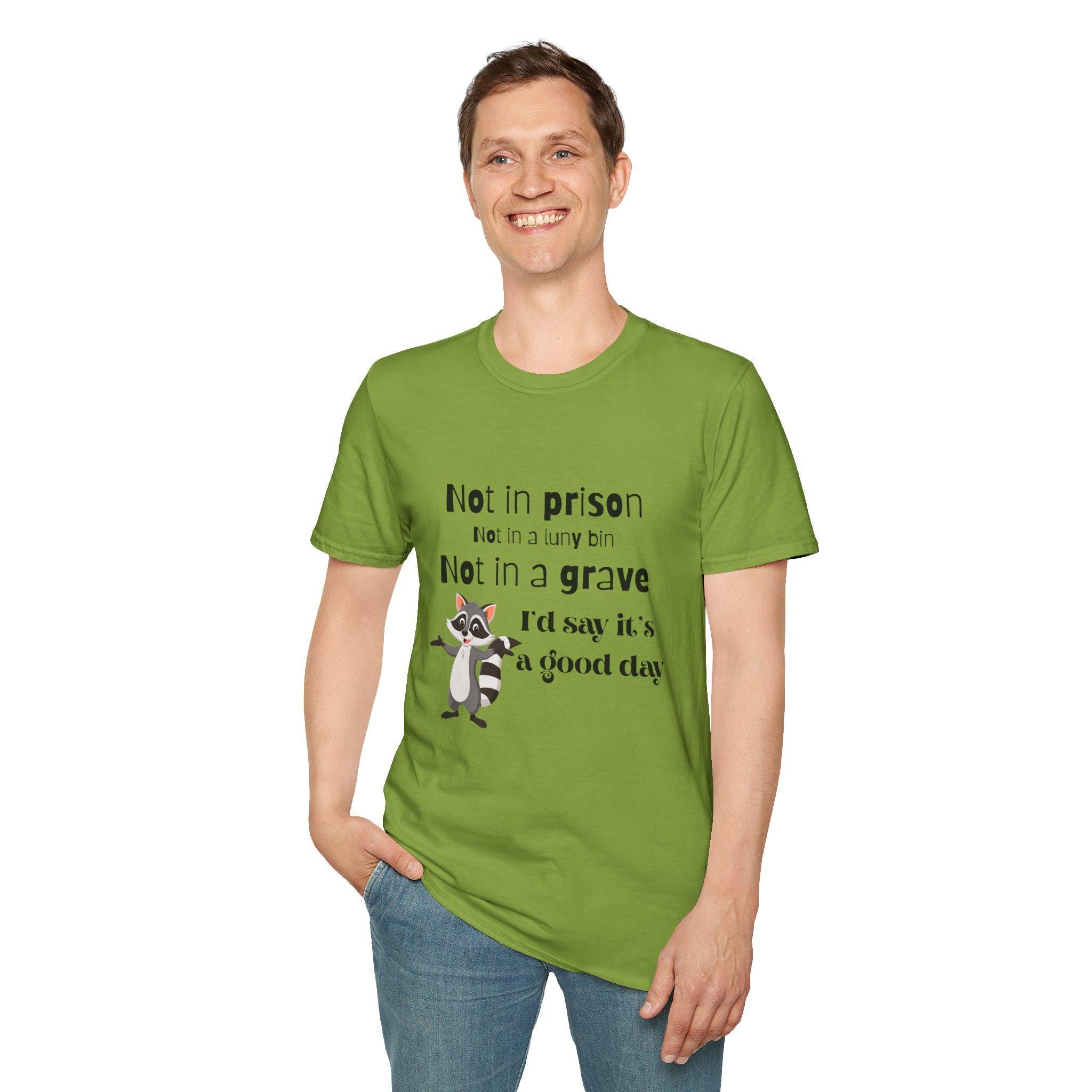 Funny Raccoon T-Shirt: It's a Good Day - Unisex Softstyle Tee